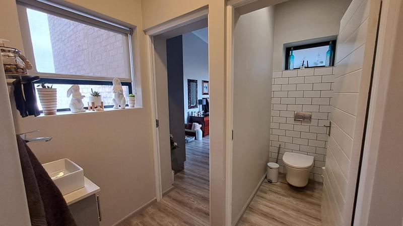4 Bedroom Property for Sale in Jongensfontein Western Cape